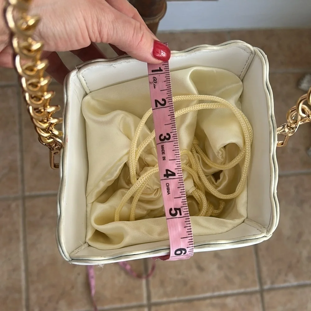 Popcorn container Crossbody purse - Picture 15 of 16